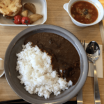 JALラウンジカレーが食べられる|成田・御料鶴さんでビーフカレー