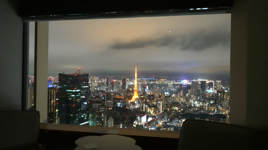 誰もが憧れる５つ星　超高級ホテル『ザ・リッツ・カールトン東京』タワー スイート宿泊記　夜景　東京タワー