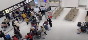 これでいいのか入国制限!国際線到着が一番混んでいる成田空港のようす